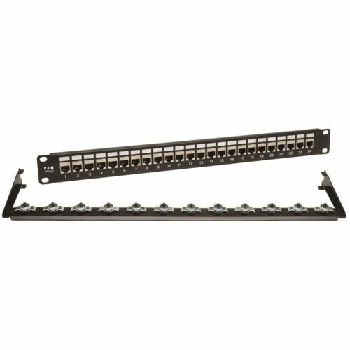 Panneau de brassage Cat6 blindé Tripp Lite 24 ports, traversant, montage en rack RJ45 1URM TA