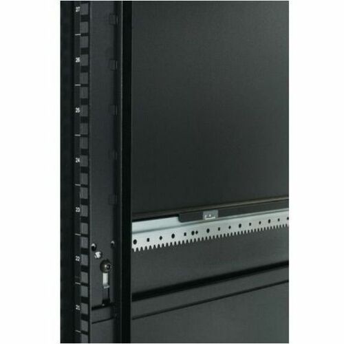 Rack NetShelter SX 42U 600 mm de large APC by Schneider Electric