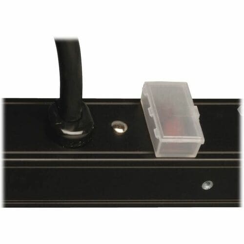 Unité de distribution d'alimentation (PDU) verticale avec compteur Tripp Lite by Eaton PDUMV20-24 - NEMA L5-20P - 6