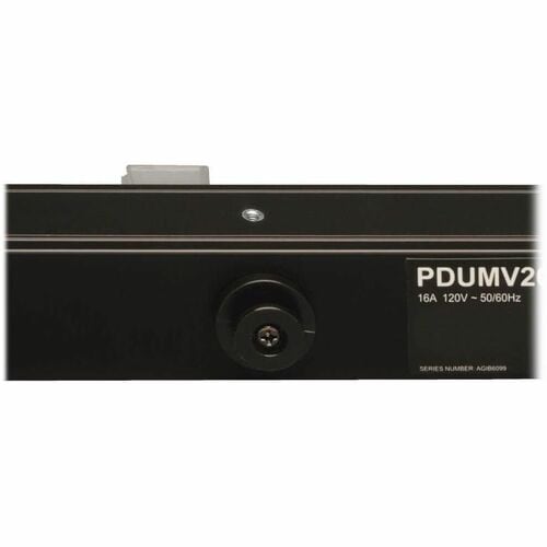 Unité de distribution d'alimentation (PDU) verticale avec compteur Tripp Lite by Eaton PDUMV20-24 - NEMA L5-20P - 6