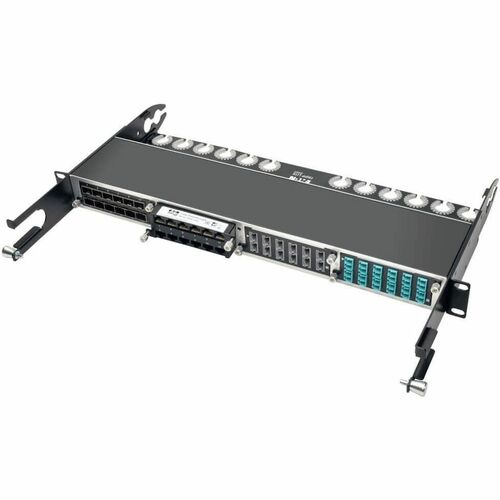 Paso Cat6a de alta densidad de Tripp Lite