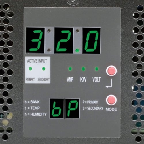 Unité de distribution d'alimentation Tripp Lite par Eaton PDUMH32HVAT - IEC 60309 32 A Bleu (2P+T) - 16 x