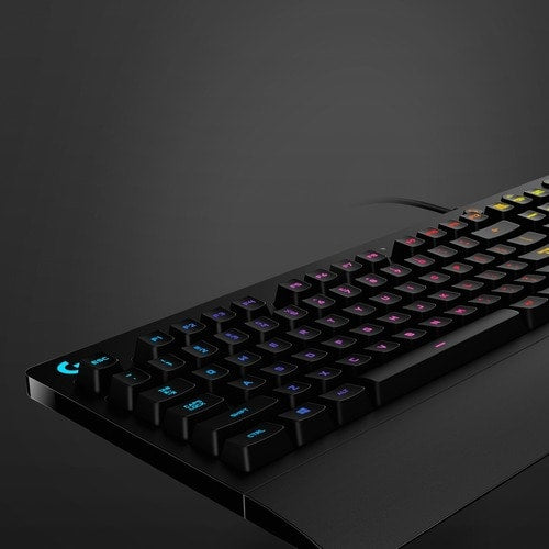 Teclado para juegos Logitech G213 Prodigy: teclado con cable, retroiluminación RGB y teclas mecánicas