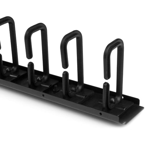 Organizador de cables vertical StarTech.com con ganchos de anilla en D - Panel de gestión de cables vertical