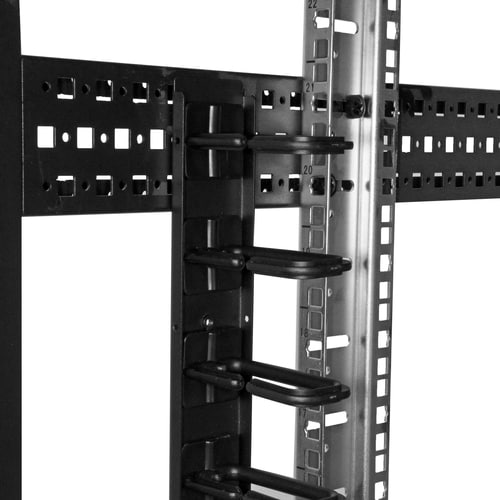 Organizador de cables vertical StarTech.com con ganchos de anilla en D - Gestión de cables vertical
