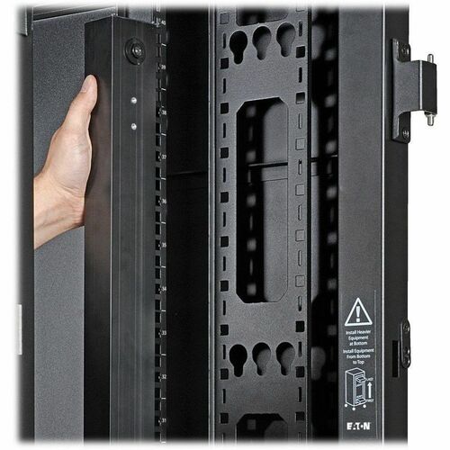 Unité de distribution d'alimentation Tripp Lite by Eaton PDUMV20HVNETLX 24 prises - Commutée - NEMA L6-