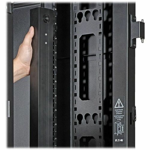 Unité de distribution d'alimentation Tripp Lite by Eaton PDUMV15NETLX 16 prises - Commutée - NEMA 5-15P