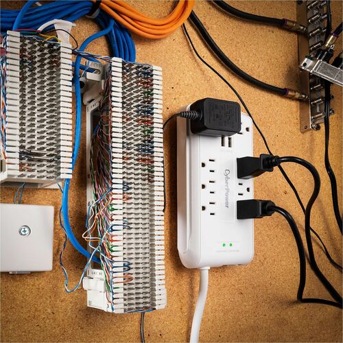 Cyber Power CyberPower CSP806U Professional 8-Outlets Surge Suppressor