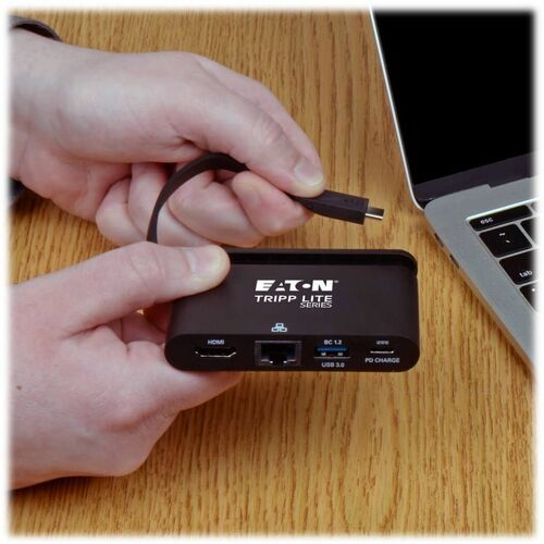 Estación de acoplamiento Tripp Lite by Eaton U444-T6N-H4GUBC - para portátiles, tabletas, computadoras de escritorio,