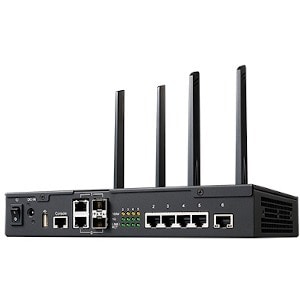 Appareil réseau Advantech FWA-1010VC-8CA2S