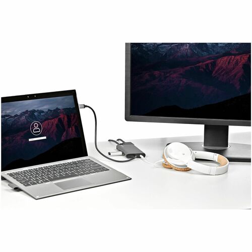 StarTech.com USB C Multiport Adapter - USB