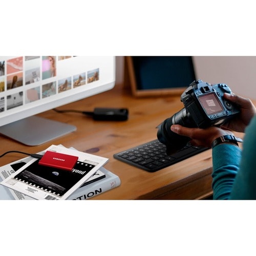 2TB USB 3.2 GEN. 2 T7 PORTABLE SSD RED