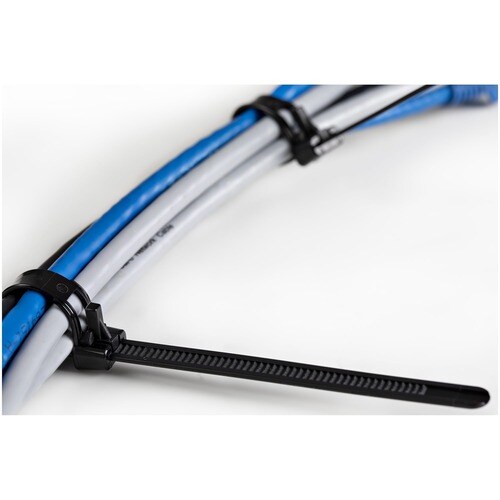 Colliers de serrage réutilisables StarTech.com de 25 cm (10 po), diamètre de 65 mm (2-1/2 po), résistance à la traction de 22 kg (50 lb)