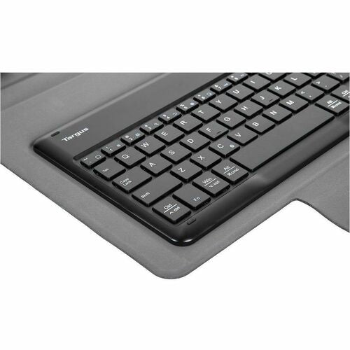 Estuche/cubierta para teclado Targus Pro-Tek THZ861US para portátiles de 9" (228,60 mm) a 11"