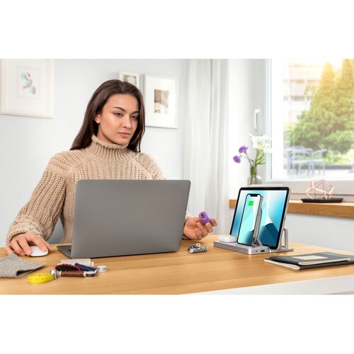 Kensington StudioCaddy with Qi Wireless Charging f
