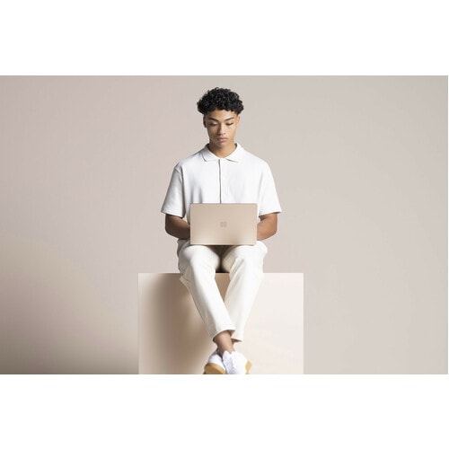 Microsoft Surface Laptop 4, portátil con pantalla táctil de 13,5" (342,90 mm) y procesador AMD Ryzen 5 4680U