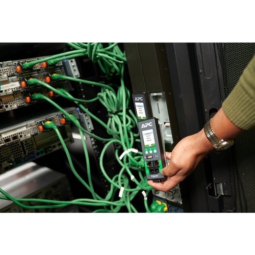 Unité de distribution d'alimentation APC by Schneider Electric NetShelter 42 prises - Avec compteur - CS8365