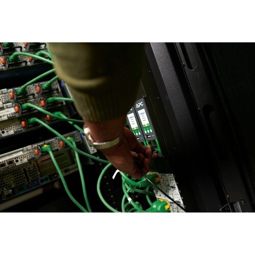 Unité de distribution d'alimentation APC by Schneider Electric NetShelter 42 prises - Avec compteur - CS8365