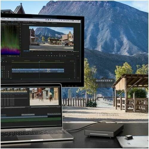 Baie SSD NVME 32,0 To, 4 x 8,0 To Baie SSD NVME 32,0 To (4 x 8,0 To)