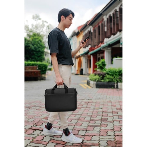 Dell EcoLoop Pro Carrying Case (Briefcase) for 16"