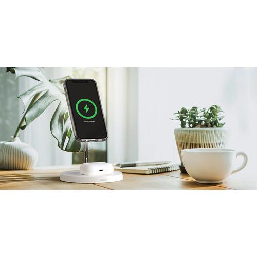 Funda protectora para teléfono con tratamiento magnético SheerForce de Belkin