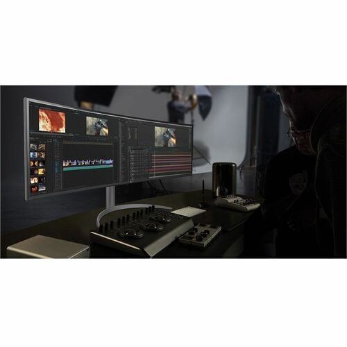 LG 49WQ95C-W 49\" Class UW-QHD Curved Screen Gaming LCD Monitor