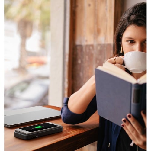 Banco de energía móvil inalámbrico Lenovo Go (10000 mAh)