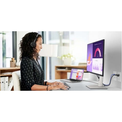 Monitor LCD Dell P3223QE de 32" 4K UHD - 16:9 - Negro, Plateado