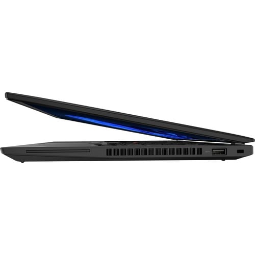 TOPSELLER TP P14S AMD G3 R7 PRO 6850U 2.7G 32GB 512GB 14IN W11P64