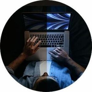 Kensington MagPro Elite Magnetic Privacy Screen fo