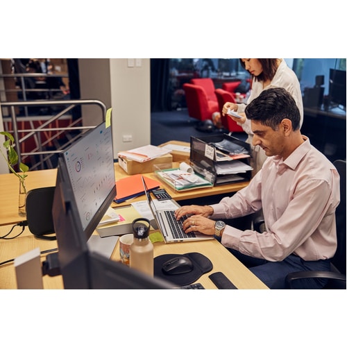 Cliente ligero HP Elite t655 Ryzen R2314 de cuatro núcleos (4 núcleos) a 2,10 GHz - Chip AMD