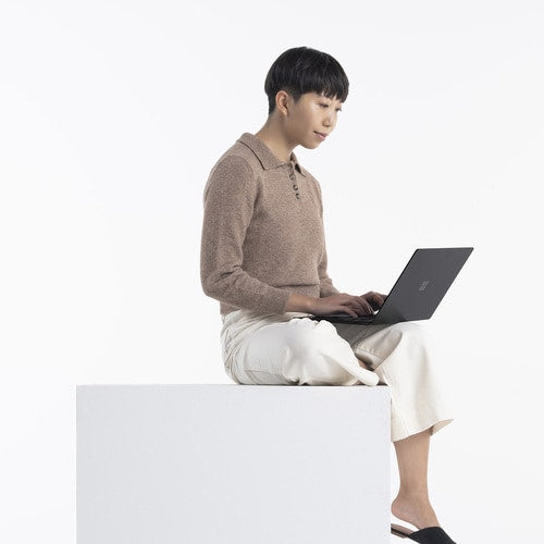 Ordinateur portable Surface 4 15 pouces R7/16/512 WIN11 SC HDWR NOIR