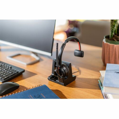 Poly Savi 8210-M Office DECT 1920