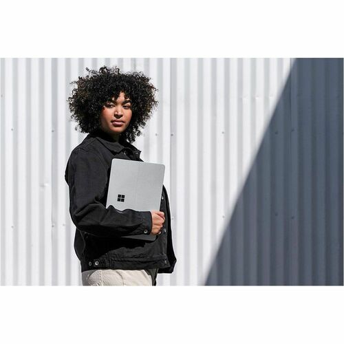 Ordinateur portable Surface Studio I7/16 512 Go SSD Platine