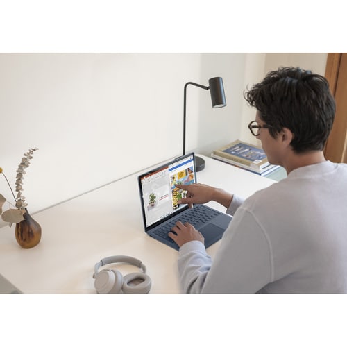 Ordinateur portable Microsoft Surface Laptop 4 13,5 pouces à écran tactile - AMD Ryzen 5 4680U - 16 Go