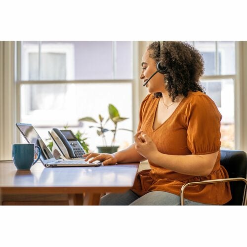 Casque USB-C Poly Voyager 4320 + dongle BT700 TAA