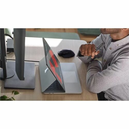 Microsoft Surface Laptop Studio 2 14,4" (365,76 mm) écran tactile convertible (curseur flottant)