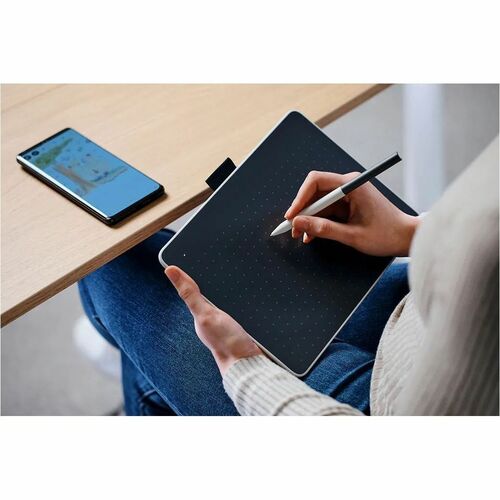 WACOM ONE MEDIUM SANS ÉCRAN - TABLETTE CRÉATIVE