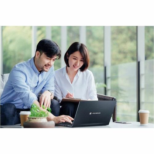 Pantalla FHD LED de 15,6" i7-1355U, 16 GB DDR4, 256 GB SSD, W11 P