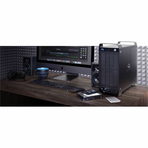 144,0 To (4 SSD NVME de 8,0 To, 7 disques durs de 16,0 To) THUNDERBAY FLEX 8