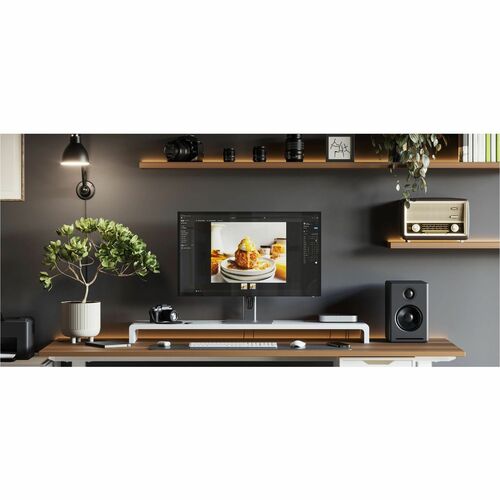 Monitor táctil LED Alogic Clarity Max Touch 32C4KPDWT de 32" con cámara web de clase A (16:9)