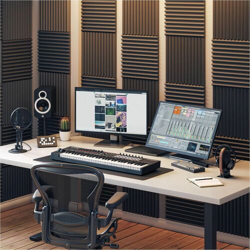 Monitor táctil LED Alogic Clarity Max Touch 32C4KPDWT de 32" con cámara web de clase A (16:9)