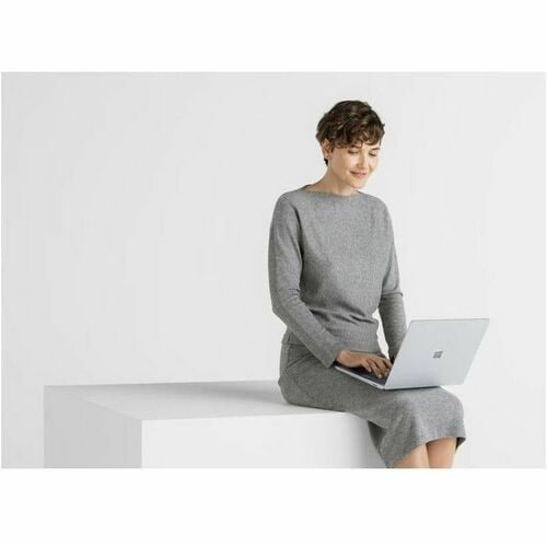 LAPTOP6 13IN I5/16/256 ENG PLATINUM