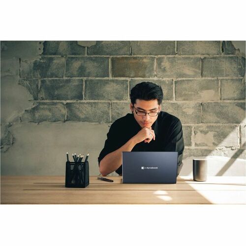 C50-K I3-1305U 256 Go SSD 15,6 pouces GARANTIE SUPPLÉMENTAIRE D'UN AN POUR UNE DURÉE LIMITÉE = 4 ANS