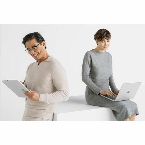 LAPTOP6 15INI7/16/256 FR PLATINUM