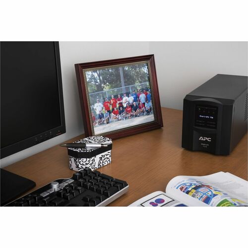 SAI Dell Smart-UPS SMT750C de 750 VA en torre - Torre - AVR - Recarga de 3 horas
