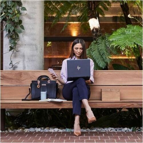 Chromebook convertible 2 en 1 HP Elite Dragonfly de 13,5" con pantalla táctil - WUXGA+