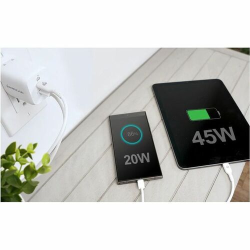 Chargeur GaN double USB-C 65 W IOGEAR GearPower - 65 W