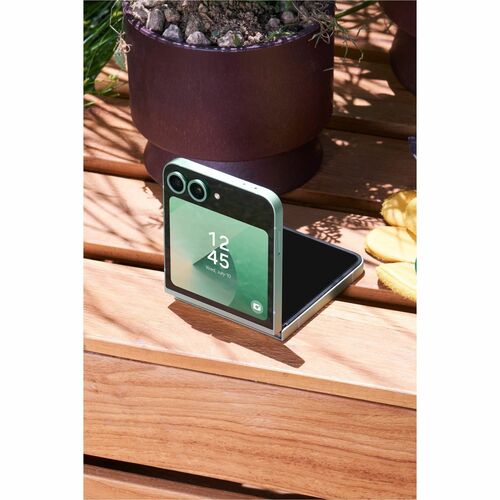 Samsung Galaxy Z Flip6 SM