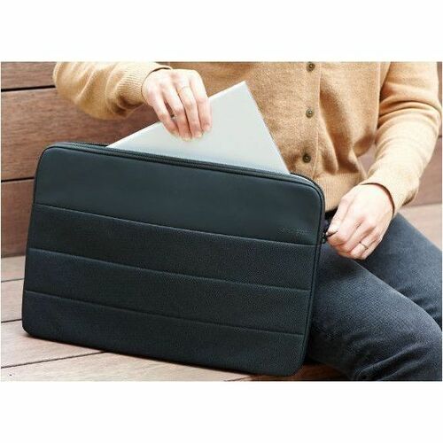Kensington Carrying Case (Sleeve) for 15.6" (396.2